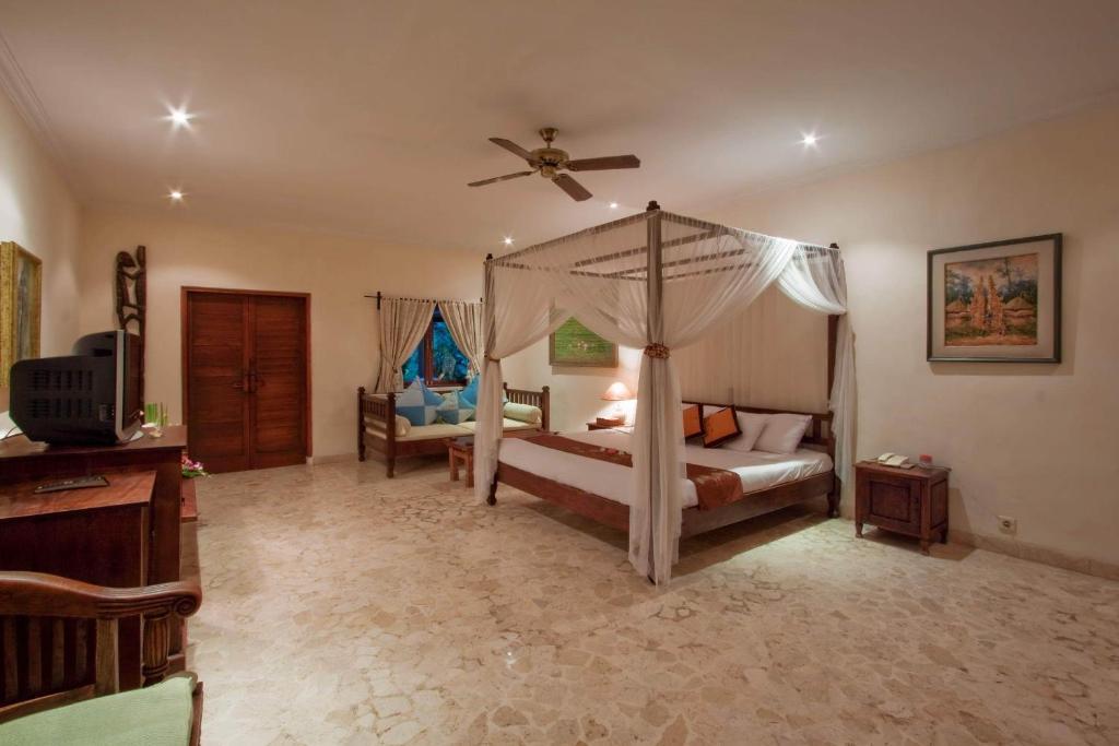 סמיניאק Villa Lalu חדר תמונה